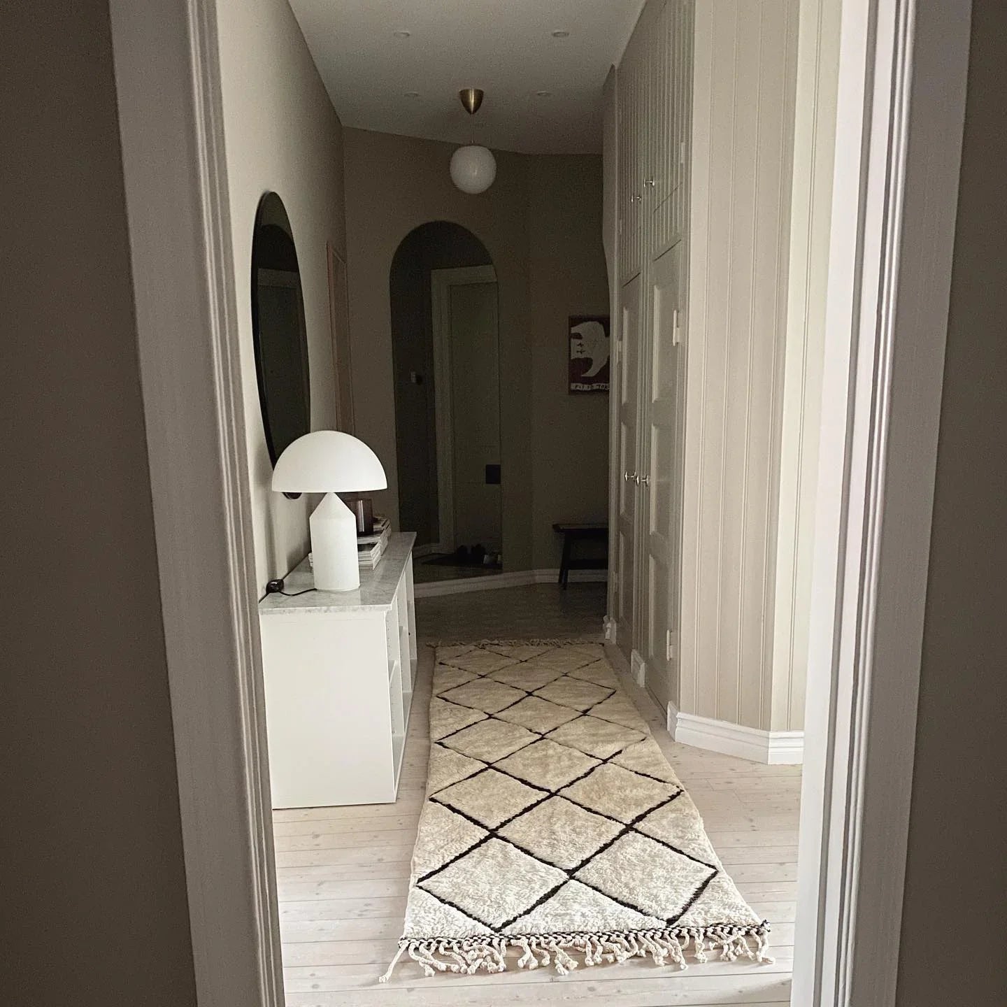 Discover the Perfect Lamp for a Living Room