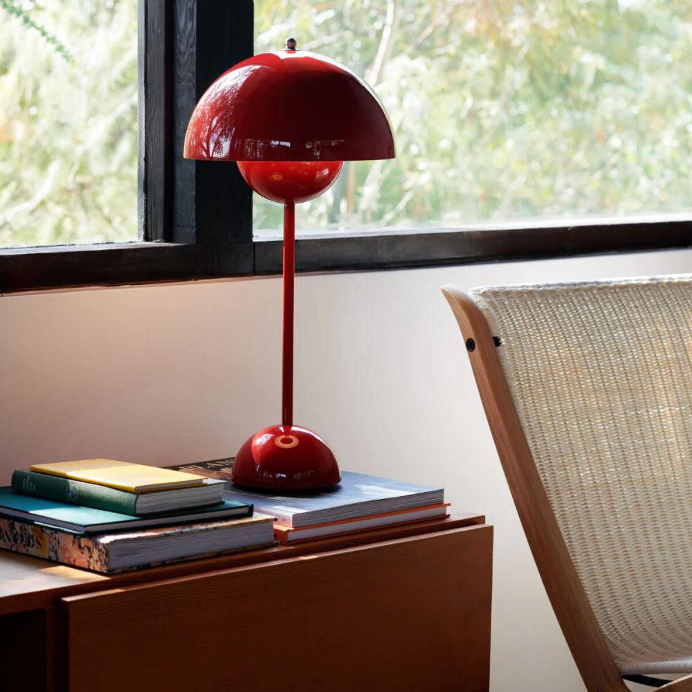 Parobol Table Lamp