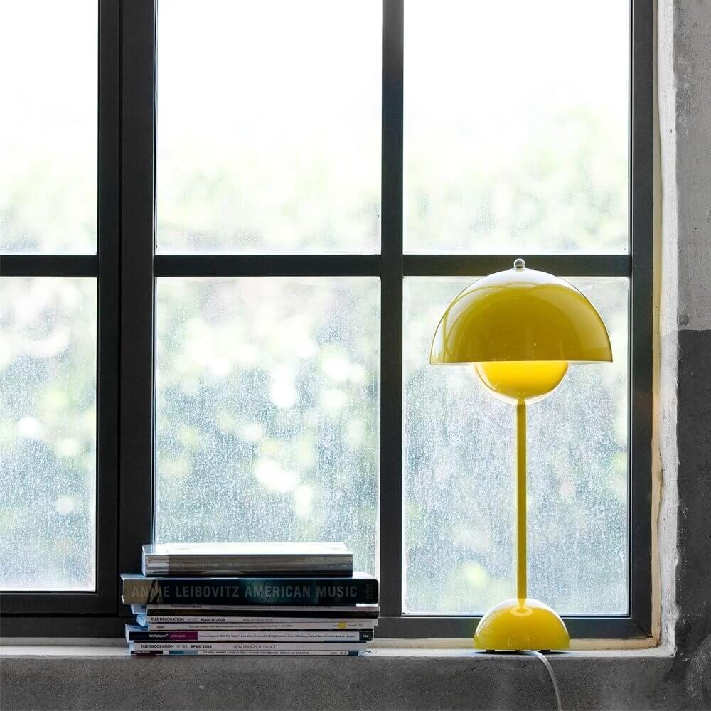 Parobol Table Lamp